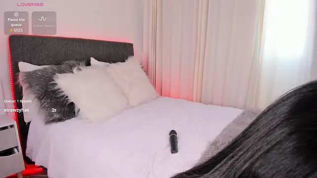 Snapshot of gissel_danger chatting on 01/16/25, 06:27 gissel danger online show from 01/16/25, 06:27