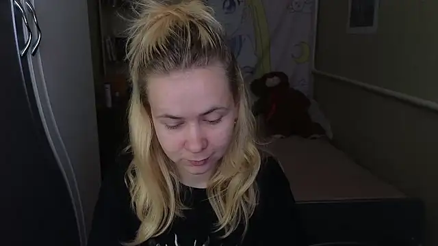 Riley Roo online show from 03/28/26, 09:42