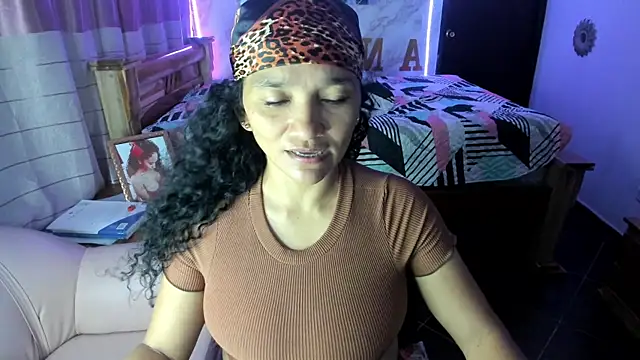 Snapshot of rayza_mature_154 chatting on 02/23/25, 12:30 rayza mature 154 online show from 02/23/25, 12:30