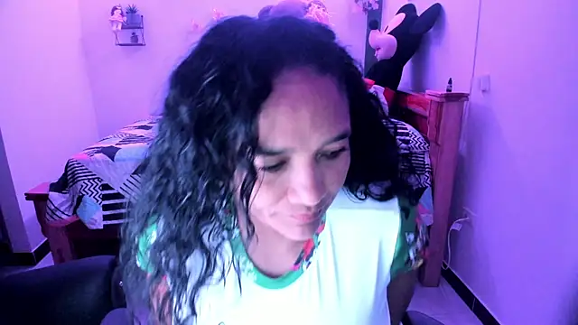 Snapshot of rayza_mature_154 chatting on 11/14/25, 10:40 rayza mature 154 online show from 11/14/25, 10:40