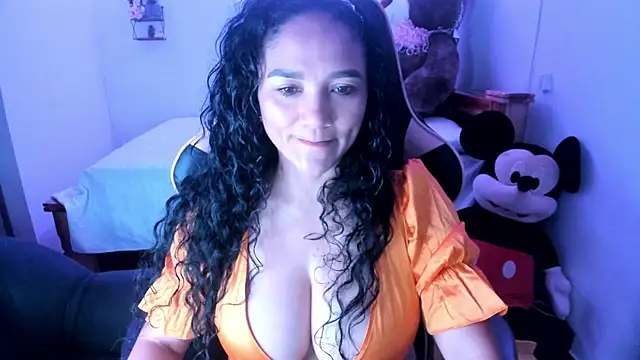 Snapshot of rayza_mature_154 chatting on 02/21/26, 03:46 rayza mature 154 online show from 02/21/26, 03:46