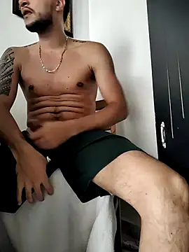 Snapshot of Gerduke06 chatting on 11/04/25, 05:12 Gerduke06 online show from 11/04/25, 05:12