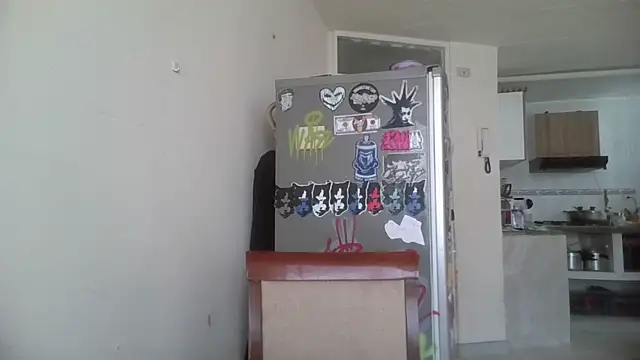 Snapshot of SuzzyyM chatting on 02/15/25, 07:17 SuzzyyM online show from 02/15/25, 07:17