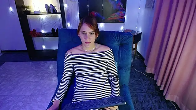 IsaBaileys  online show from 02/11/25, 10:18