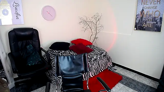 IsaBaileys  online show from 03/14/25, 07:55