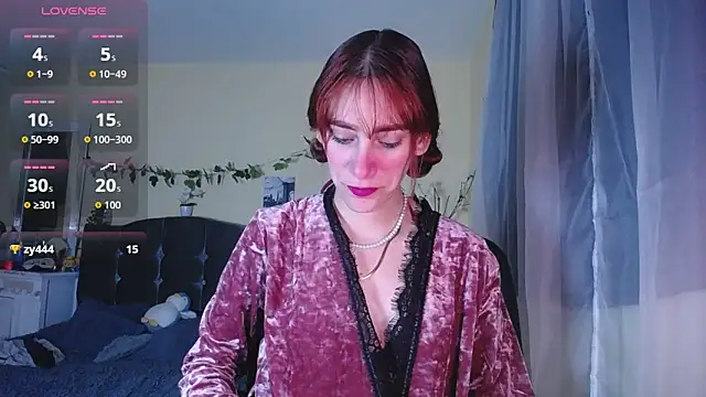 IsaBaileys  online show from 02/11/26, 03:11