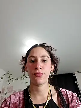 IsaBaileys  online show from 06/05/26, 02:29
