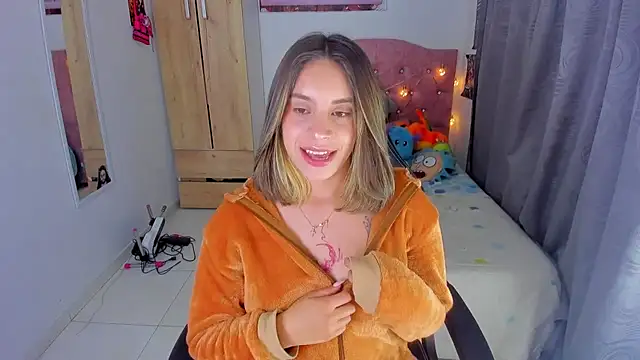 saralolo420 online show from 01/09/25, 01:18