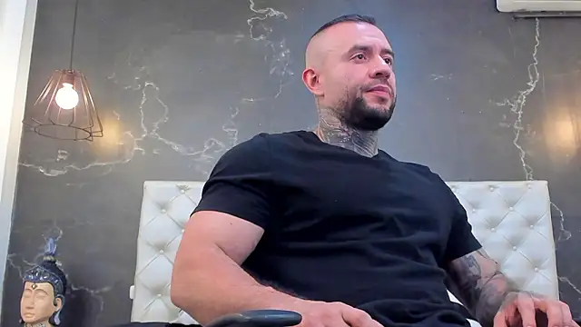 BruceDallas online show from 12/08/24, 03:10