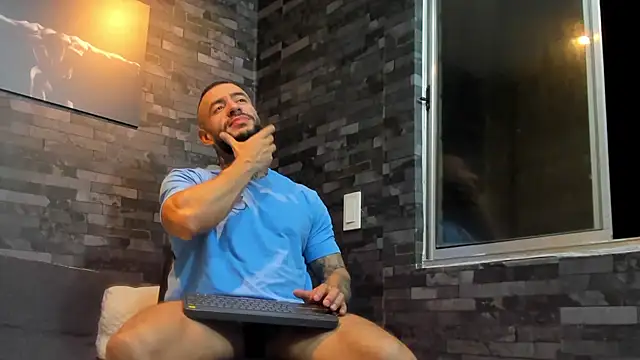 BruceDallas online show from 09/19/25, 01:18