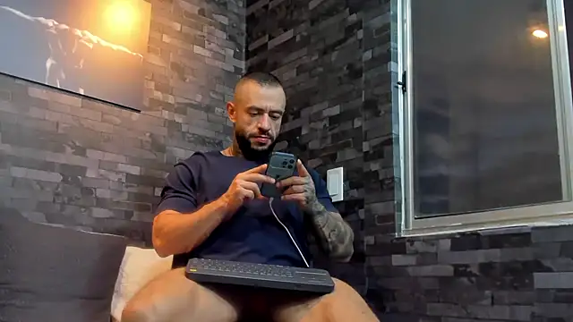 BruceDallas online show from 09/19/25, 11:16