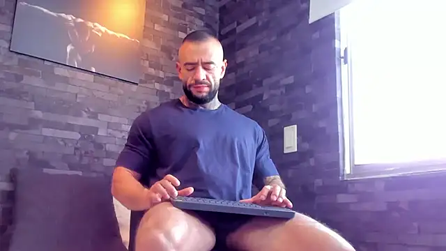 BruceDallas online show from 09/20/25, 05:58