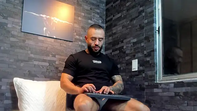 BruceDallas online show from 10/12/25, 11:26