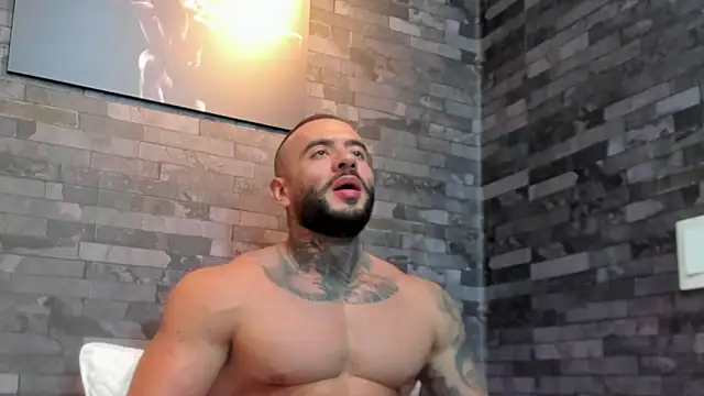 BruceDallas online show from 12/16/25, 01:54