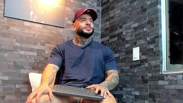 BruceDallas online show from 02/20/26, 01:24