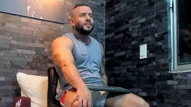 BruceDallas online show from 04/05/26, 02:09