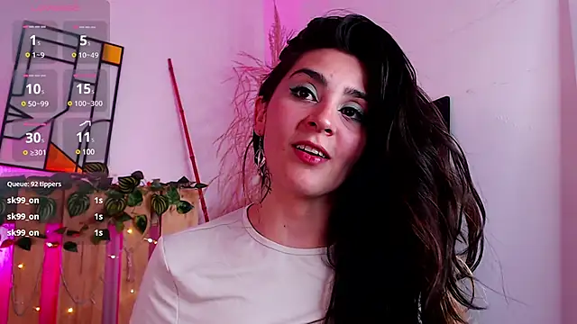 Snapshot of emily_amaya chatting on 12/07/24, 07:38 emily amaya online show from 12/07/24, 07:38