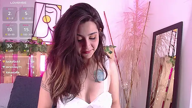 Snapshot of emily_amaya chatting on 12/20/24, 03:36 emily amaya online show from 12/20/24, 03:36