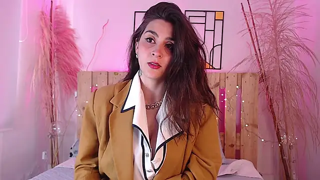 Snapshot of emily_amaya chatting on 03/18/25, 08:26 emily amaya online show from 03/18/25, 08:26