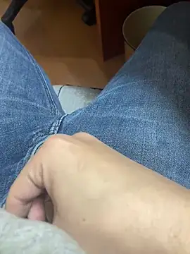 114514hlove online show from 12/31/24, 03:34