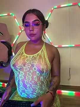 Chloemercury online show from 11/27/25, 03:52