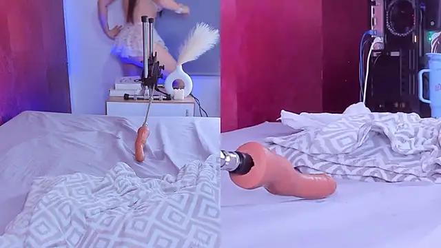 Snapshot of sarasmith85 chatting on 02/12/25, 05:26 sarasmith85 online show from 02/12/25, 05:26