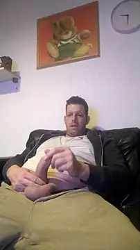 Knuffelstaaf123 online show from 01/14/26, 09:42