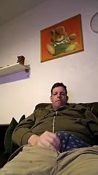 Knuffelstaaf123 online show from 02/01/26, 01:15