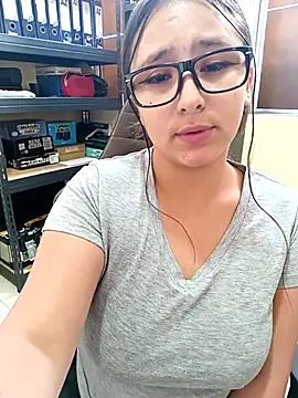 Cute Penelope online show from 03/22/25, 09:21