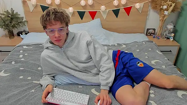 Fandi 777 online show from 01/22/25, 05:37