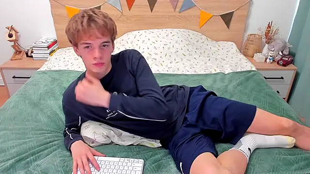 Fandi 777 online show from 09/21/25, 12:40