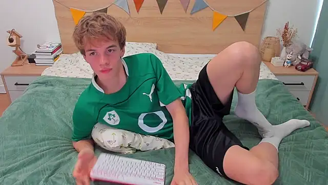 Fandi 777 online show from 09/25/25, 08:40