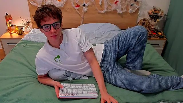 Fandi 777 online show from 11/07/25, 06:02