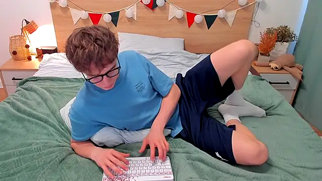 Fandi 777 online show from 11/16/25, 10:10