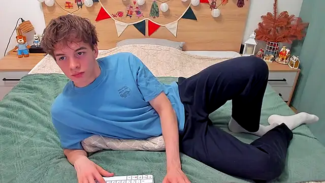 Fandi 777 online show from 12/16/25, 08:30