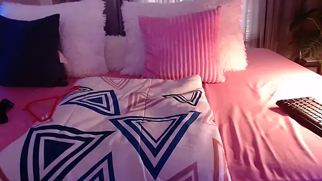 Snapshot of BabyBarbee chatting on 03/20/25, 11:38 BabyBarbee online show from 03/20/25, 11:38