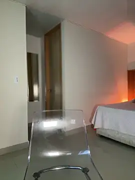 Lianh Benett online show from 01/22/25, 04:34