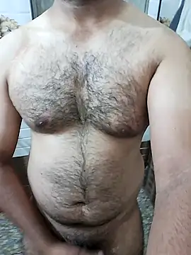 Snapshot of bobyyboyy1 chatting on 03/13/25, 05:00 bobyyboyy1 online show from 03/13/25, 05:00