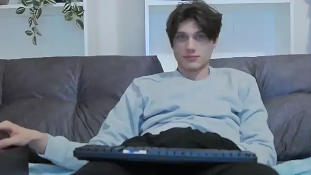 Snapshot of CalvinCay chatting on 01/31/25, 09:26 CalvinCay online show from 01/31/25, 09:26