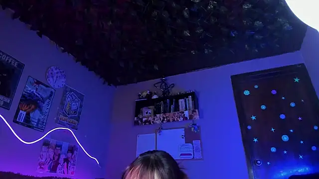 maryberry   online show from 02/12/25, 04:33