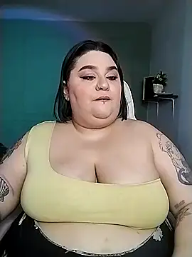 Snapshot of tiffany_laurens chatting on 01/11/25, 03:44 tiffany laurens online show from 01/11/25, 03:44