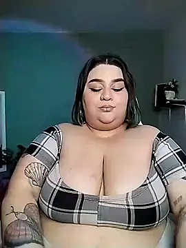 Snapshot of tiffany_laurens chatting on 01/14/25, 06:02 tiffany laurens online show from 01/14/25, 06:02