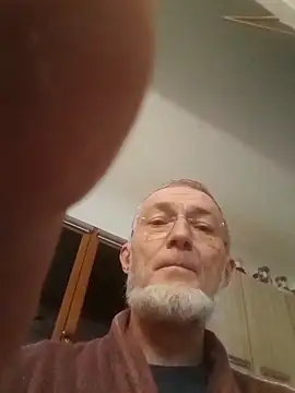 Snapshot of 60philippe chatting on 12/26/24, 05:51 60philippe online show from 12/26/24, 05:51