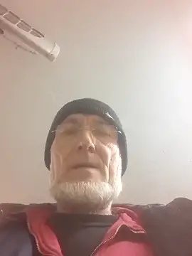 Snapshot of 60philippe chatting on 12/28/24, 01:28 60philippe online show from 12/28/24, 01:28