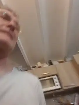 Snapshot of 60philippe chatting on 01/29/25, 08:46 60philippe online show from 01/29/25, 08:46