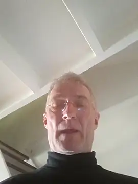 Snapshot of 60philippe chatting on 02/27/25, 12:34 60philippe online show from 02/27/25, 12:34