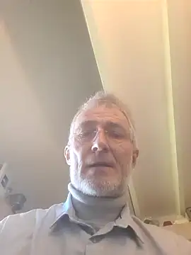 Snapshot of 60philippe chatting on 03/15/25, 03:16 60philippe online show from 03/15/25, 03:16