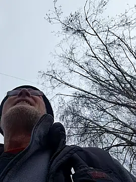 Snapshot of 60philippe chatting on 12/19/25, 11:06 60philippe online show from 12/19/25, 11:06