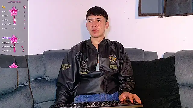 Mr daren  online show from 11/04/25, 06:29