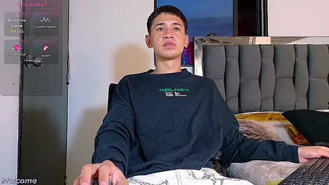 Mr daren  online show from 02/14/26, 06:04